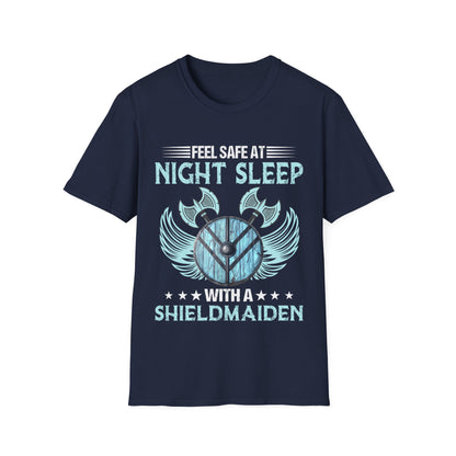 Voel je veilig tijdens je nachtrust met een Shieldmaiden Viking T-shirt