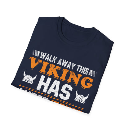 Camiseta Walk Away, este vikingo tiene problemas de ira y una gran aversión por las personas estúpidas