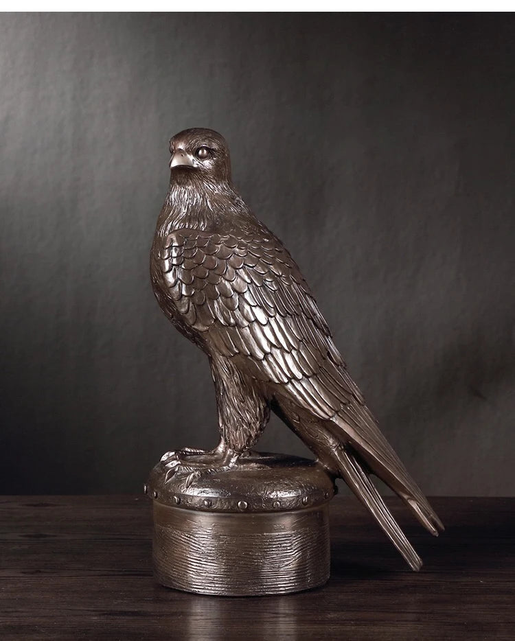 Resin Animal Stytta Eagle Koparhúðuð Handverk Skrifstofuskreyting Viking Home Decor