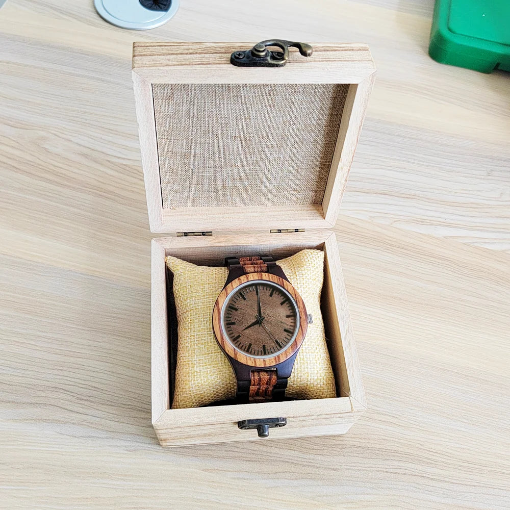 Coole, gravierte, personalisierte Uhr aus Holz, individuelle Holz-Wikingeruhr