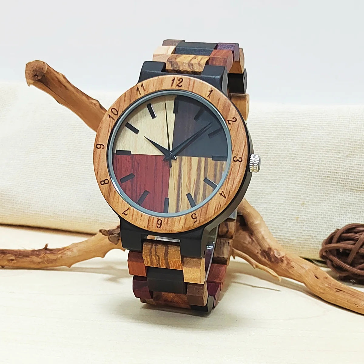 Relojes personalizados de madera coloridos frescos del reloj Reloj vikingo de madera