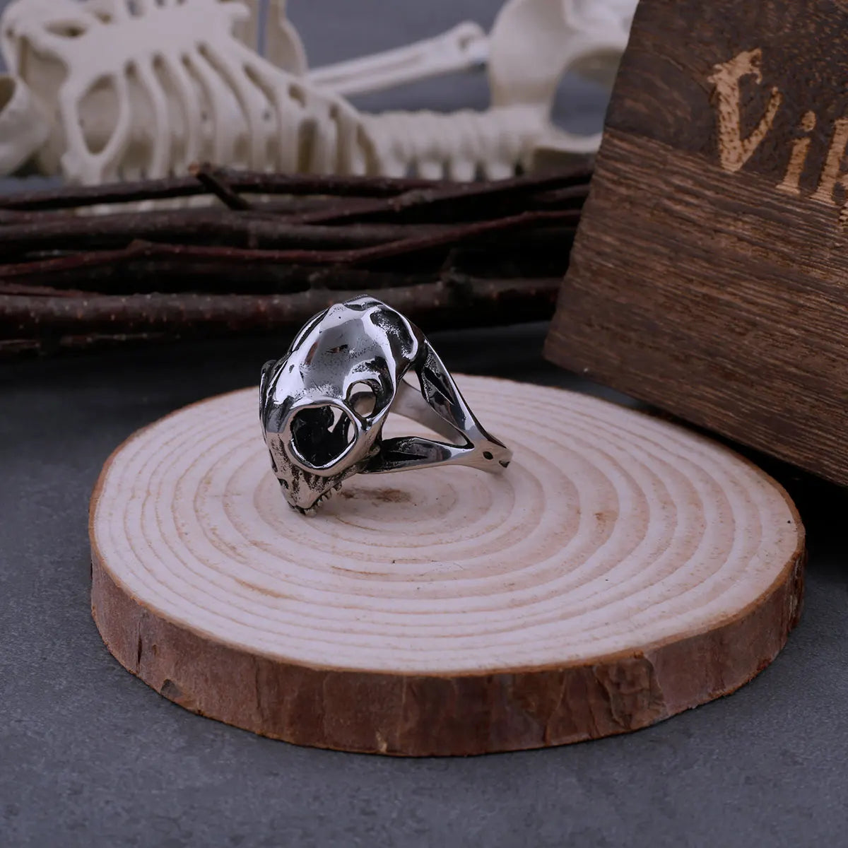 Simple Stainless Steel Dinosaur Skull Ring