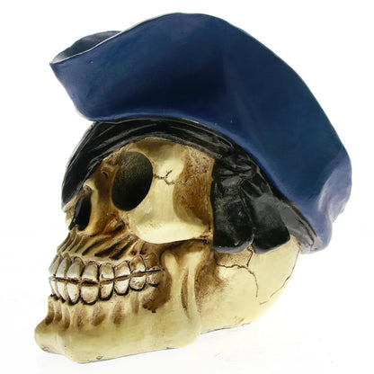 Goottilainen merirosvo pääkallo Tricorn hattu Viking Skull veistos