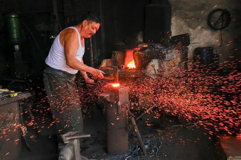 Spada vichinga in acciaio da guerriero in vero acciaio per molle da 115 cm per preparazione alla battaglia