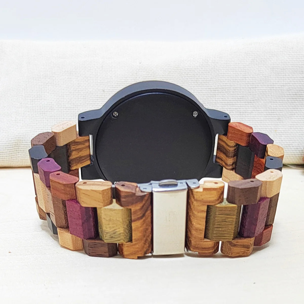 Relojes personalizados de madera coloridos frescos del reloj Reloj vikingo de madera