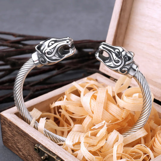 Einfaches nordisches Wikinger-Drachen-Armband