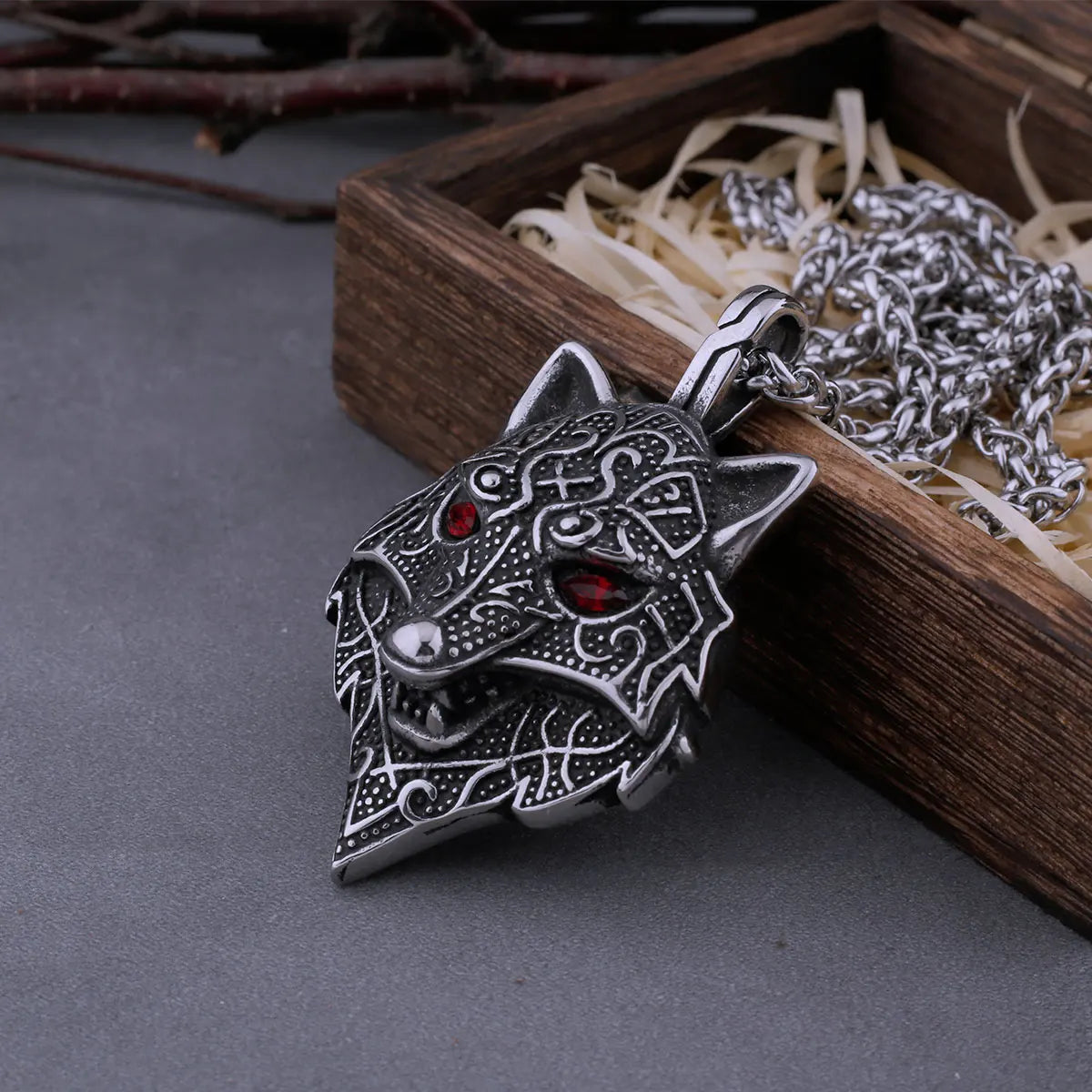 Men's Fashion Nordic Wolf Head Stainless Steel Viking Necklace