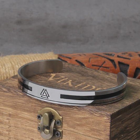 Never Fade Ryðfrítt stál Handsmíðaður Nordic Valknut Viking Bangle