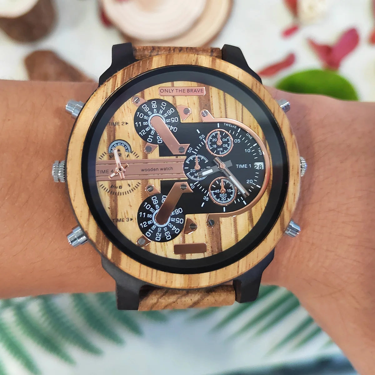 Stor urtavla Fashion Timepieces Chronograph Wooden Quartz Wrist Viking Watch