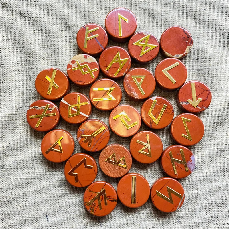 25 adet Viking Doğal Kırmızı Jasper Runes Muska Seti