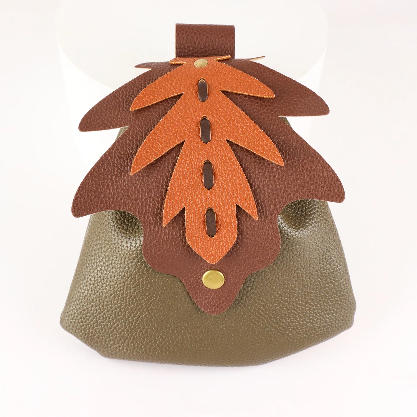 Bolso vikingo con cinturón plegable de hoja de cuero PU