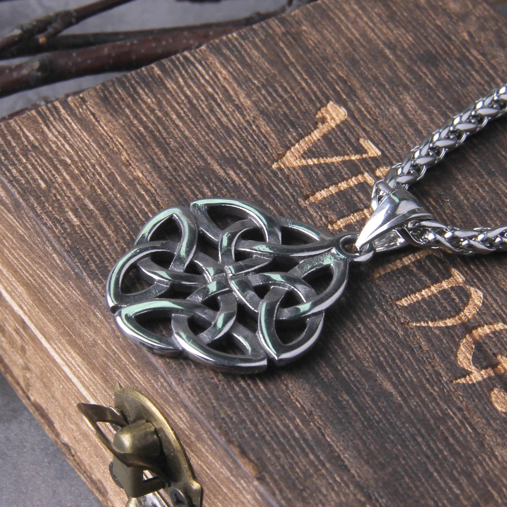 Irish Celtics Knot Viking Necklace